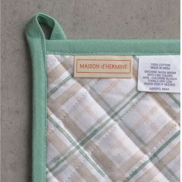 Maison d'Hermine Deer InThe Woods Oven Mitts,Potholders & Set of 4 Cloth Napkins - Picture 15 of 16